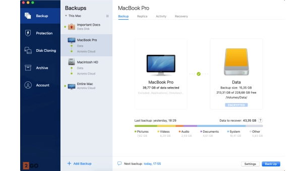 McAfee Total Protection 3 Apparaten | Met 250 GB Backup van Acronis